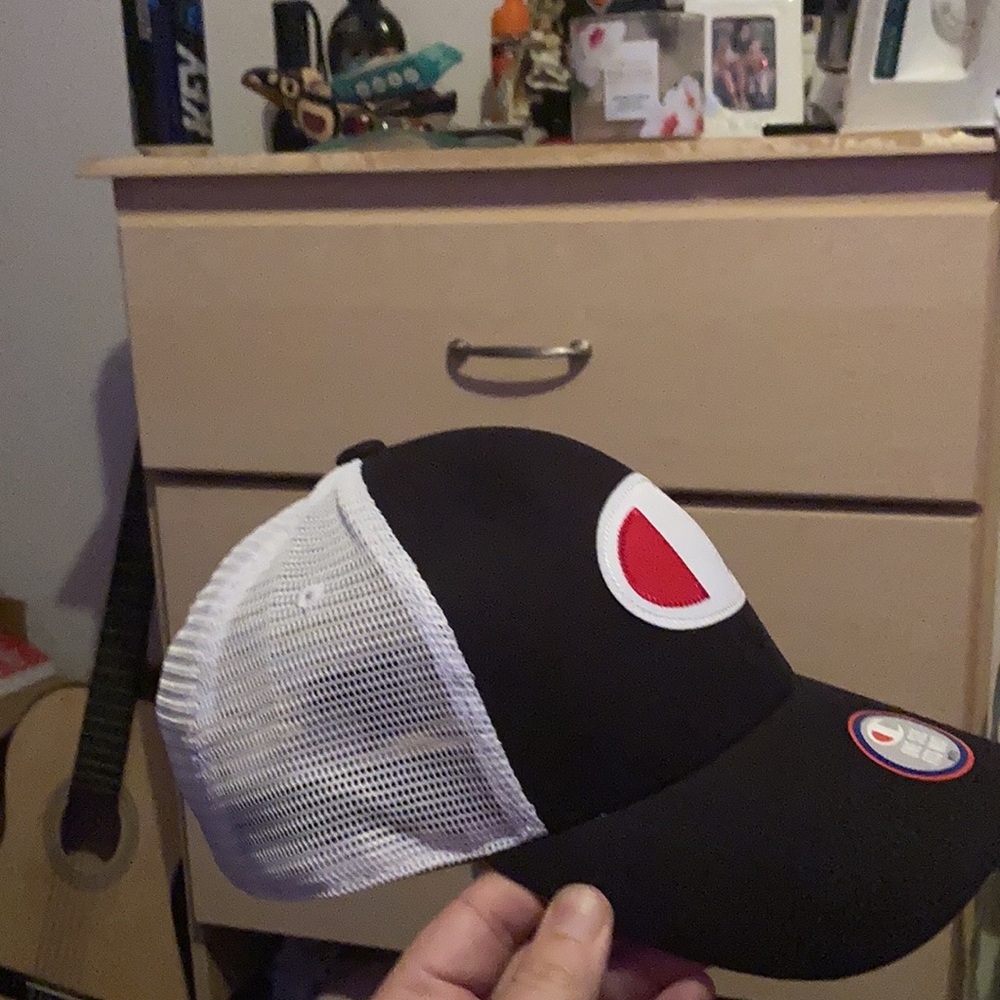 Champion hat - Picture 2 of 3